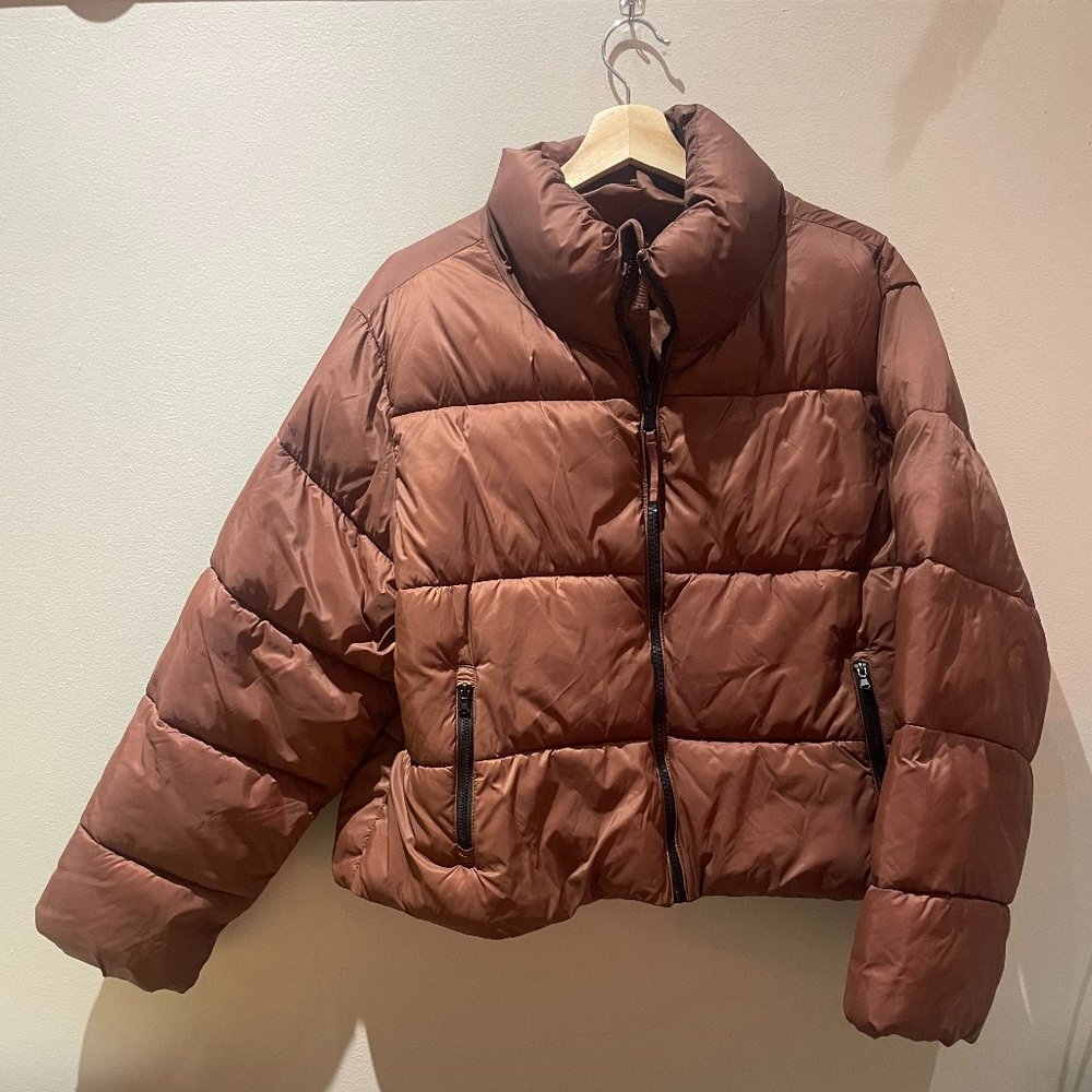 Old Navy Cropped Puffer Jacket